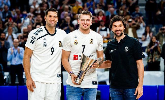 不断喊口号 不断喊口号